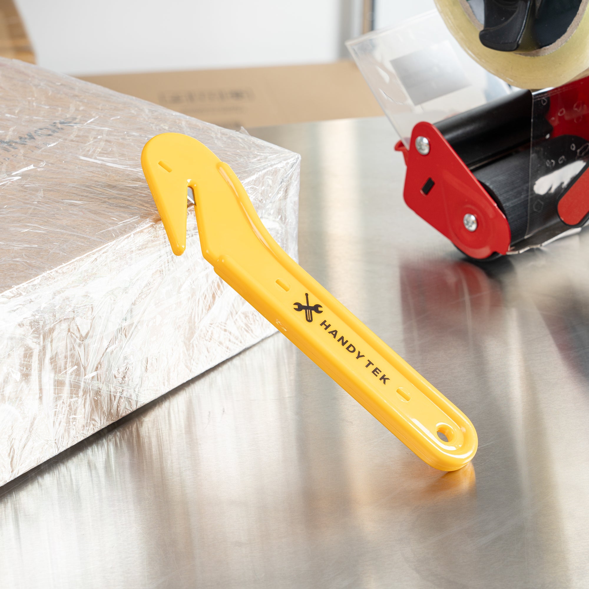 Handy Tek Yellow Disposable Film Cutter - 6 3/4" - 12 count box