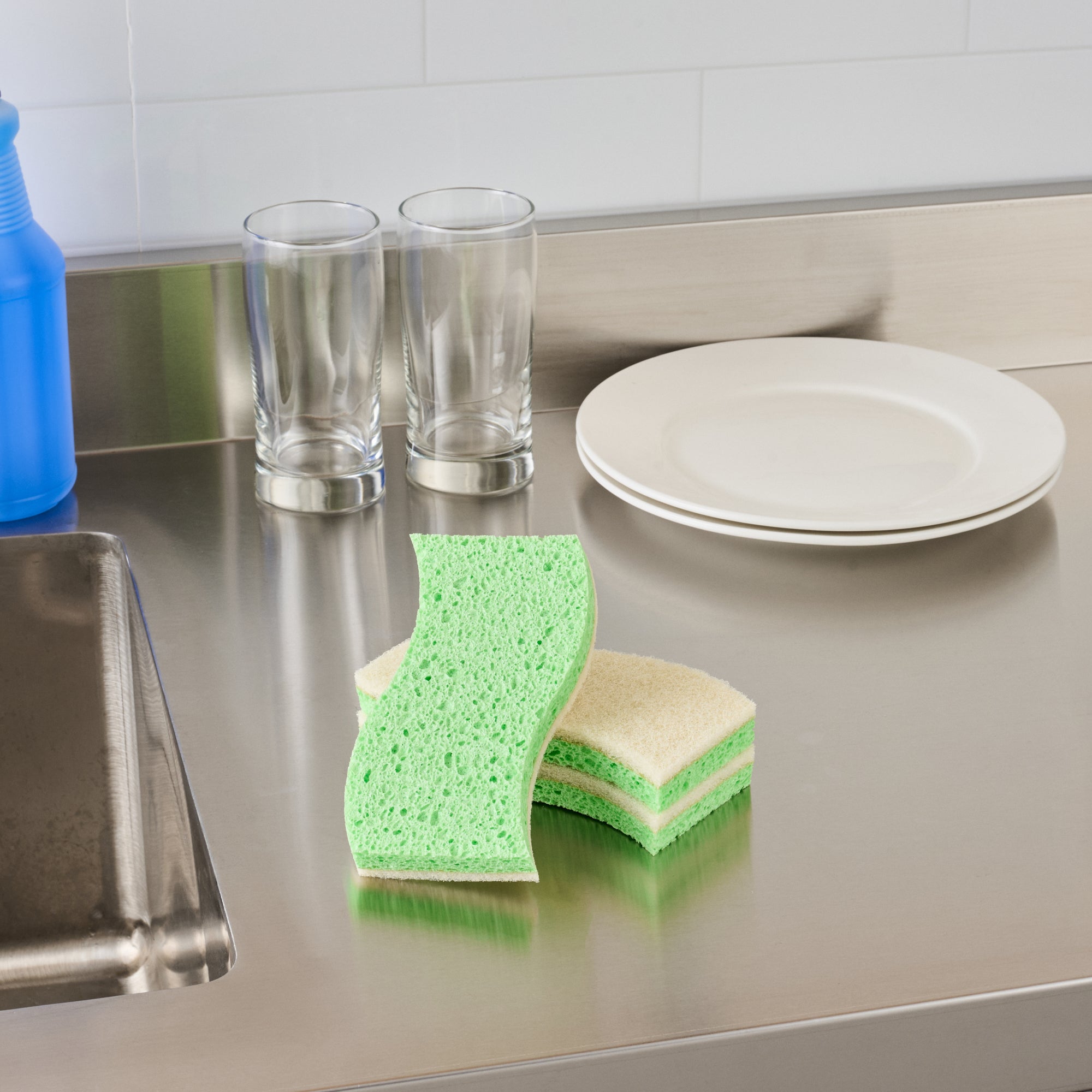 Clean Tek Professional Green Cellulose Sponge / White Light-Duty Scouring Pad Combo - 6" x 3 1/2" x 3/4" - 60 count box