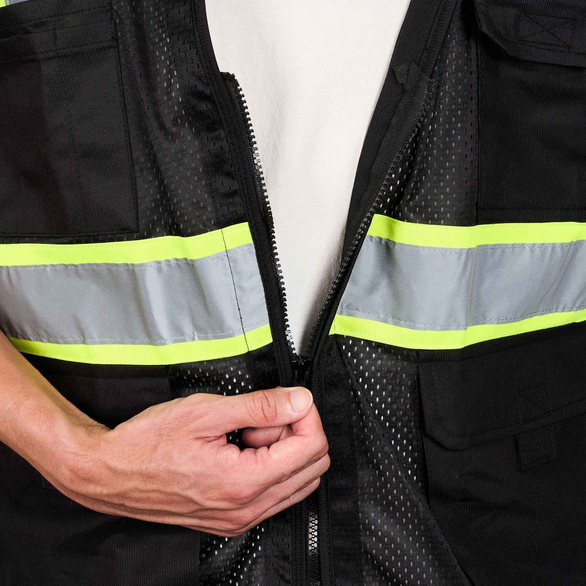 Be Safe Black S/M High Visibility Mesh Safety Vest - Zipper Closure, Reflective Tape - 20 count box
