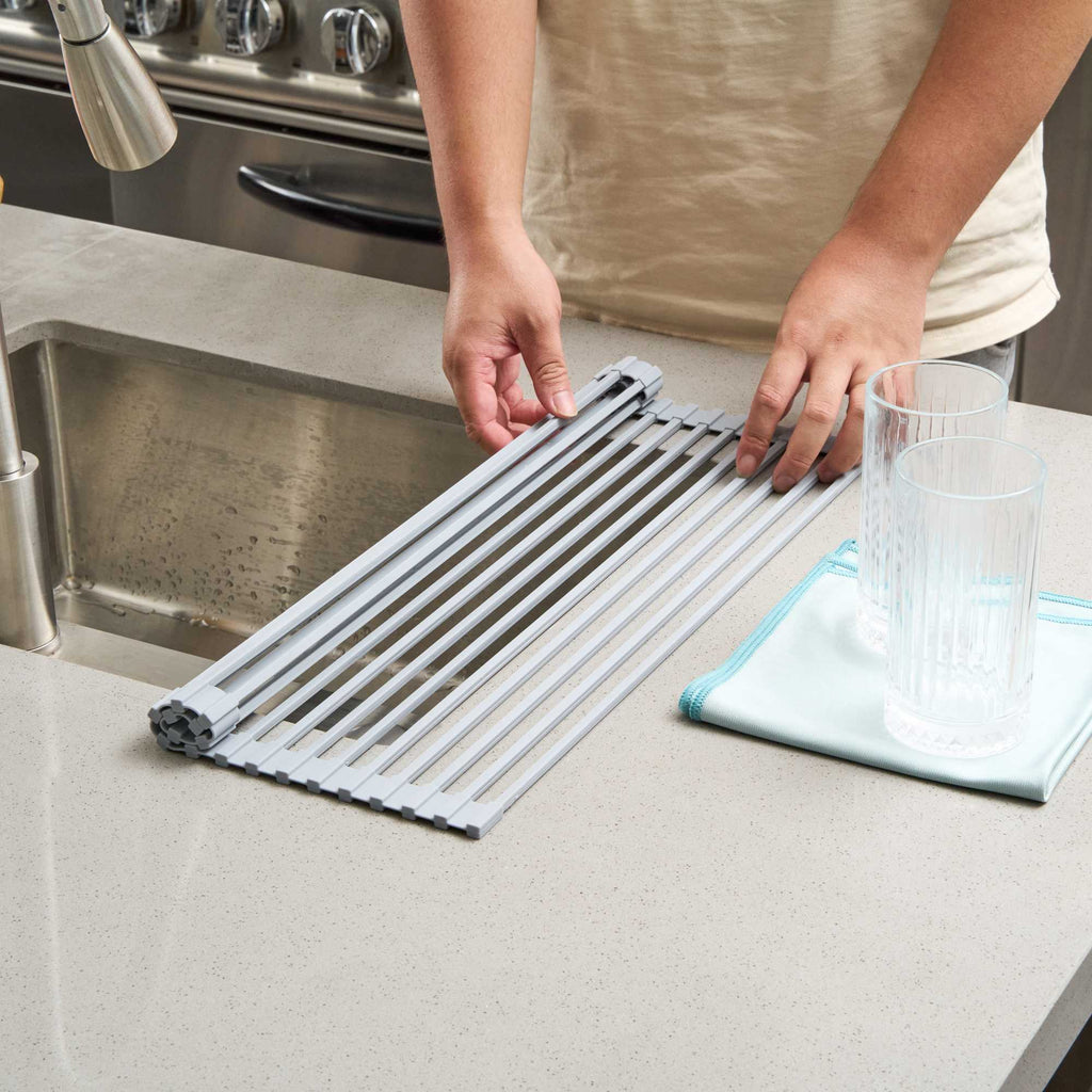 Clean Tek Professional Gray Steel Over-Sink Roll-Up Drying Rack - Non-Slip - 20 1/2" x 13" - 12 count box
