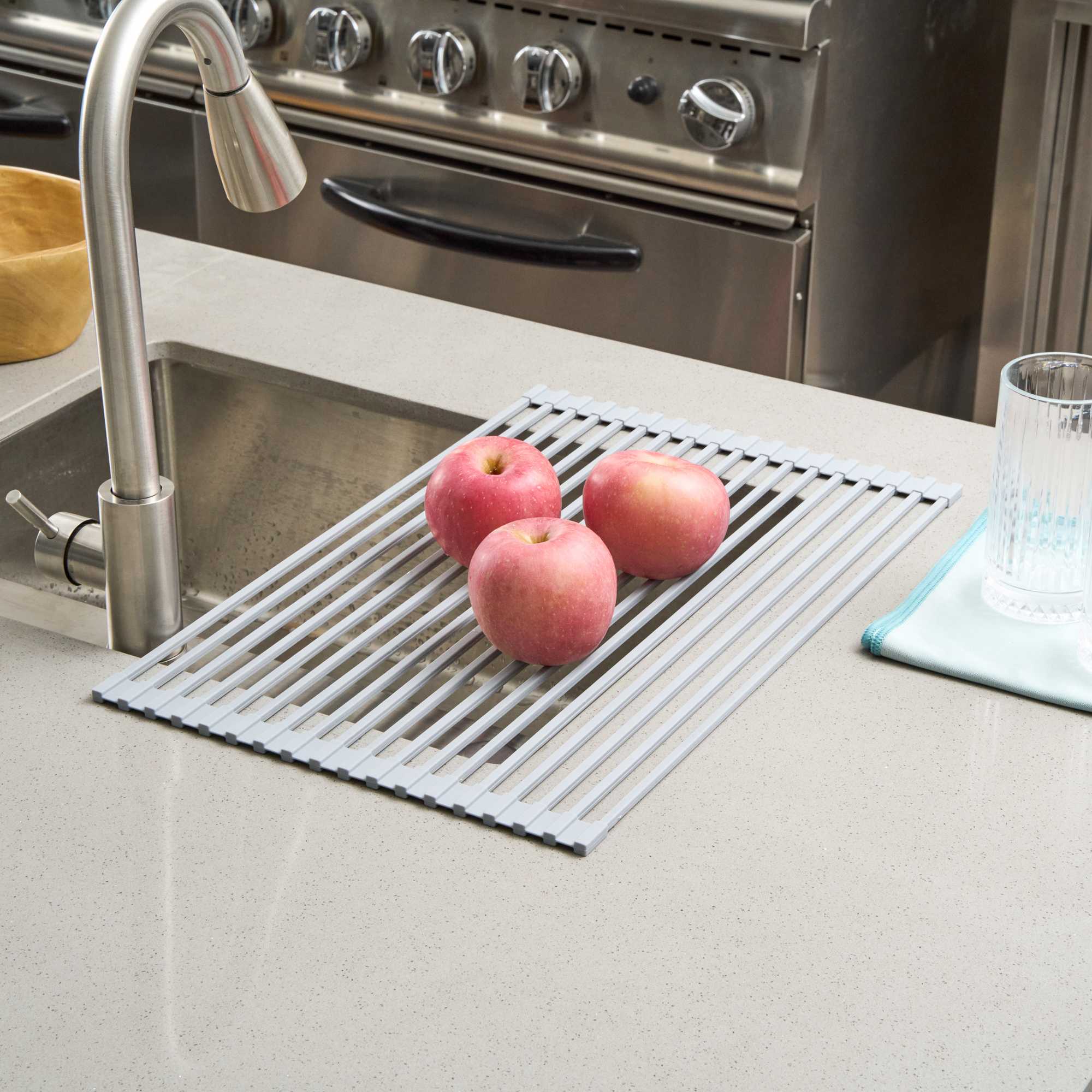 Clean Tek Professional Gray Steel Over-Sink Roll-Up Drying Rack - Non-Slip - 20 1/2" x 13" - 12 count box