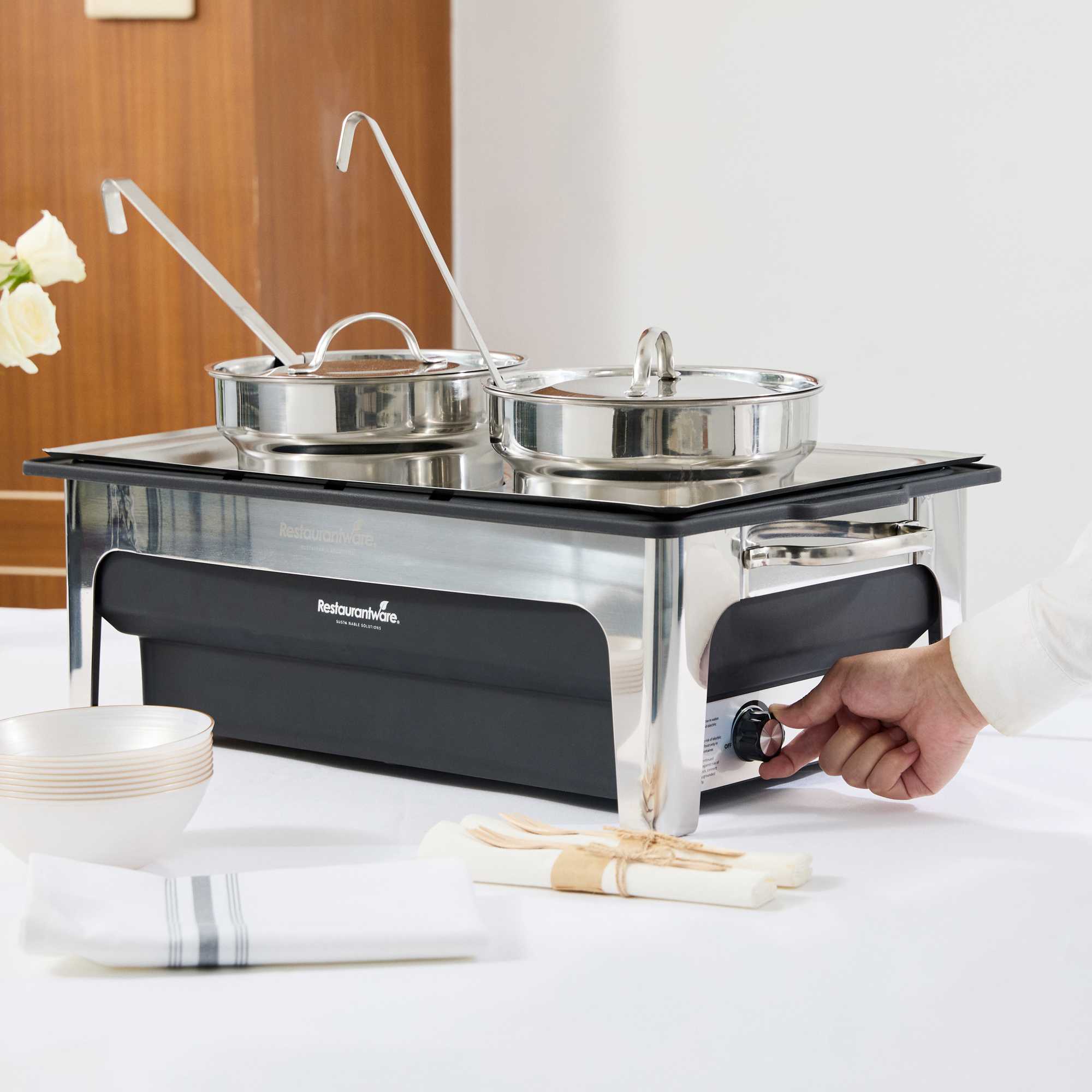 Cater Tek 8 qt Full Size Electric Soup Station - 2 Bain Marie Pots - , 2 Ladles, Stand, 120V, 760W - 1 count box
