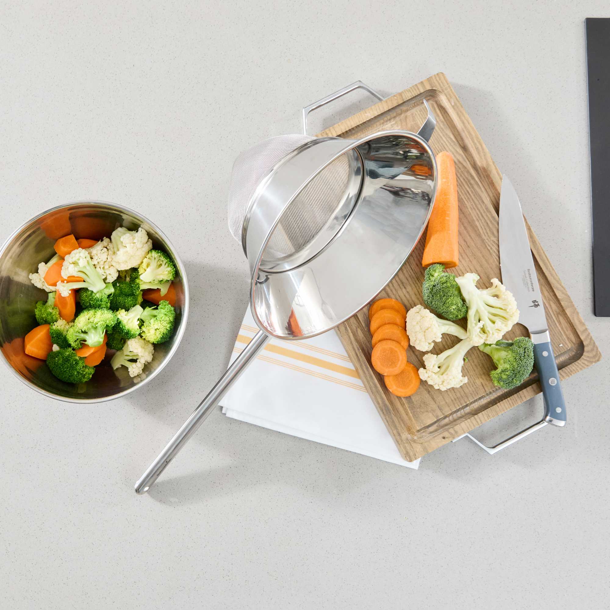 Met Lux Stainless Steel Bouillon / Chinois Strainer - Extra Fine Mesh - 11 3/4" - 1 count box