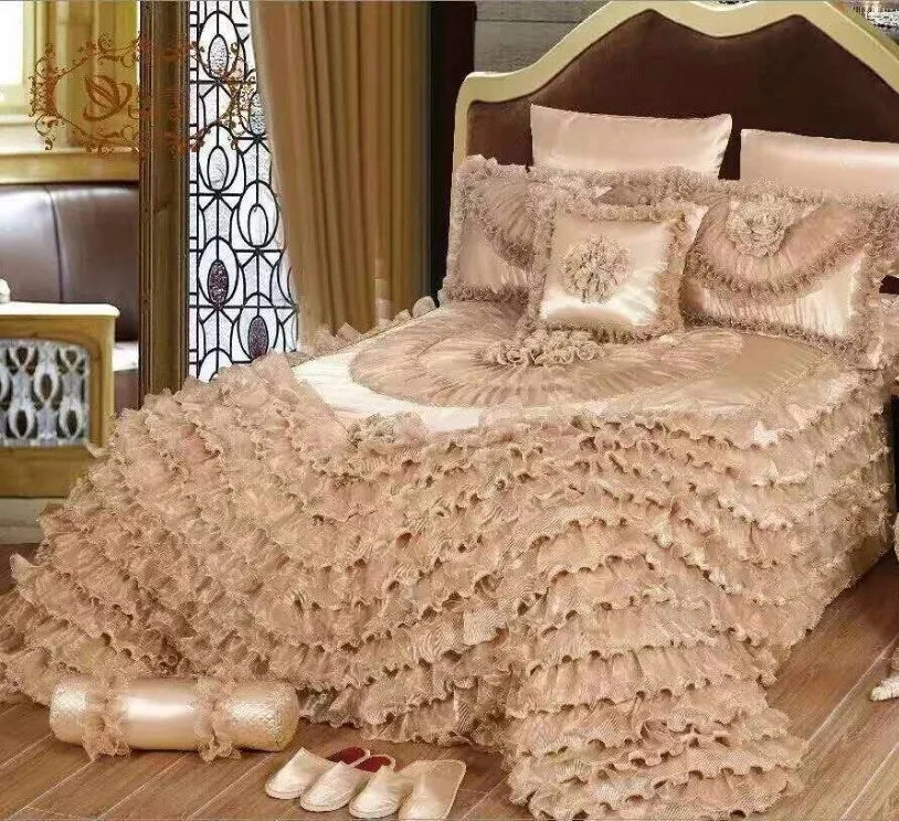 DecorBites™ Luxe Champagne Jacquard Lace Bedspread Set with Pillowcases