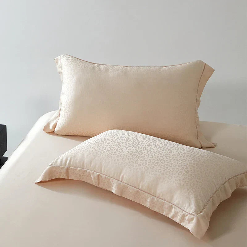 DecorBites™ Leopard Jacquard Summer Quilt Bedding Set with Bed Sheet & Pillowcase