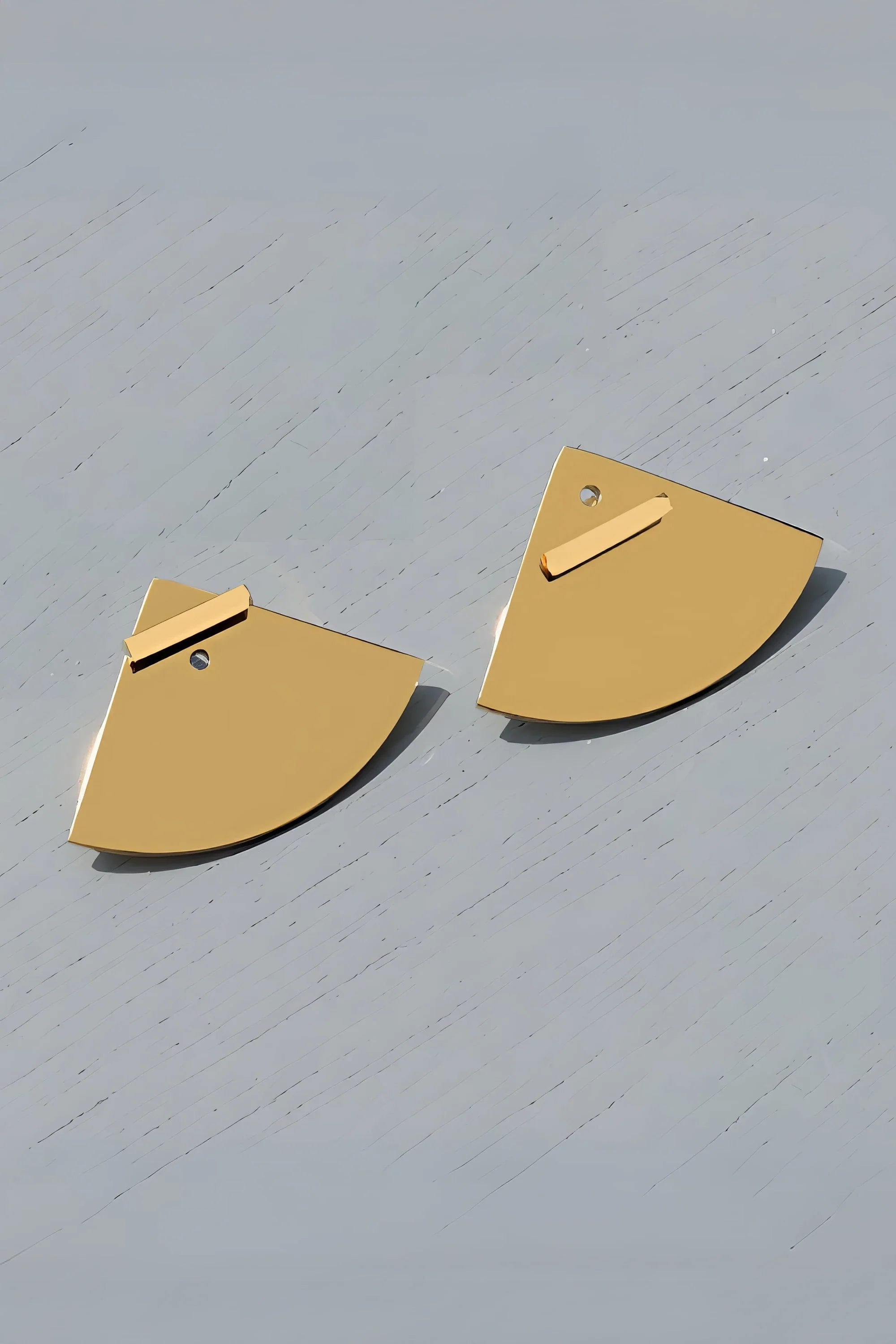 Minimalist Curved Stud Earrings - Unisex Design