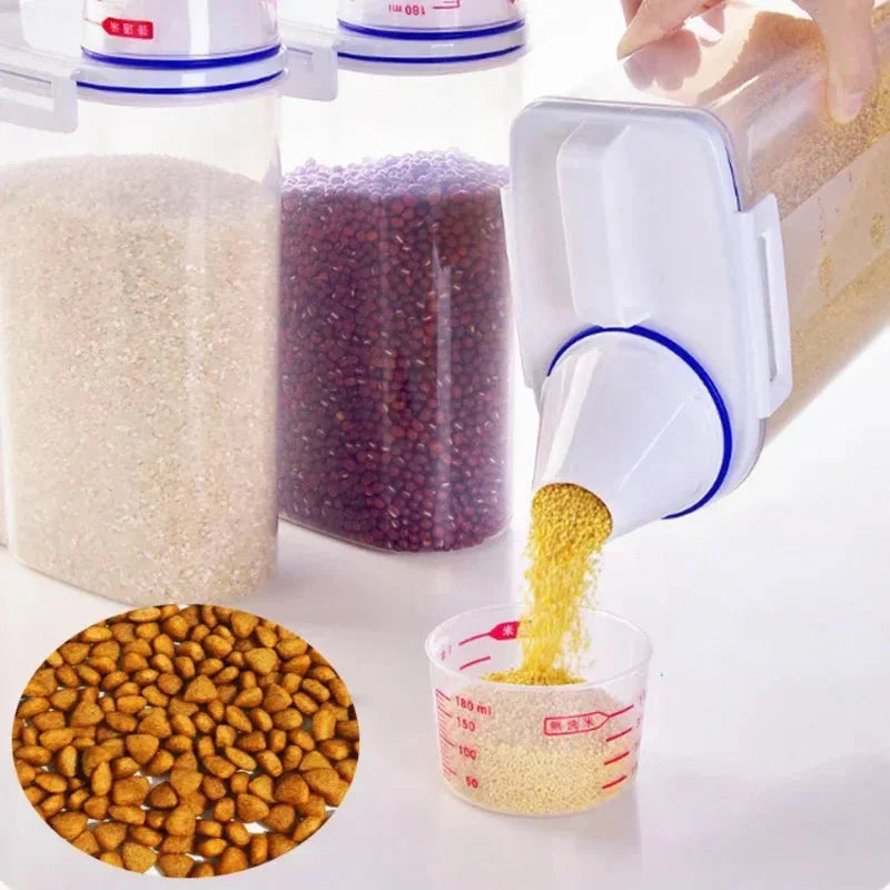Airtight Pet Food Storage Container with Measuring Cup – 1.5kg/2kg Plastic Dog & Cat Food Pail, Moisture-Proof Sealed Jar