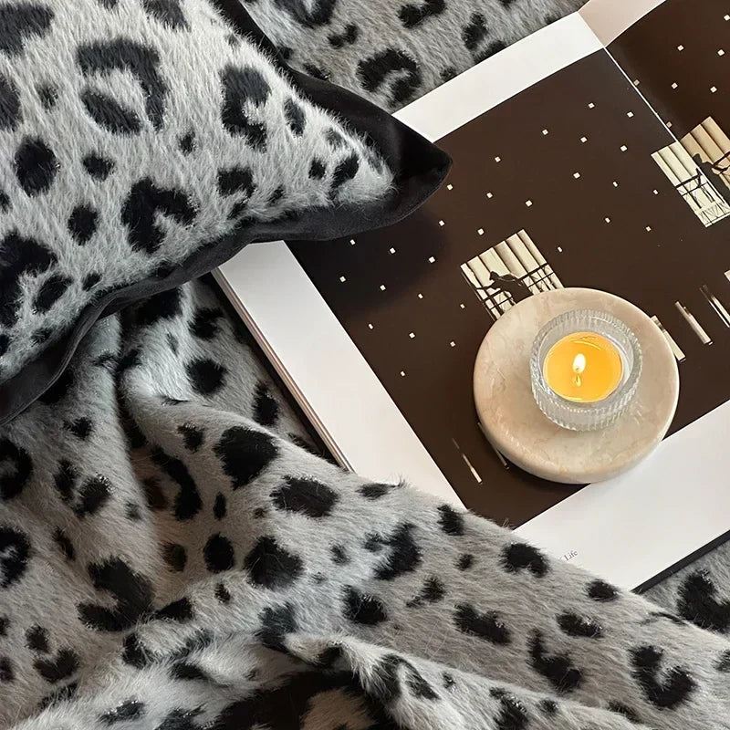 DecorBites™ Leopard Print Luxury Mink Fur Blanket for Bed and Sofa