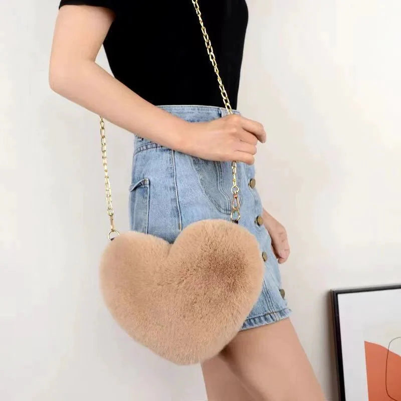 Fashion Women's Heart Shaped Handbags Cute Faux Fur Crossbody Bags  Lady Soft Plush Chain Shoulder Bag Shopper Totes