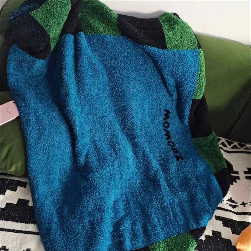 DecorBites™ Cozy Skin-Friendly Flannel Sofa Blanket for All SeasonssetCellValue.
