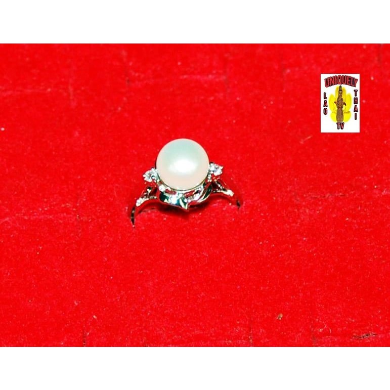 Single White-Pearl Silver Ring 8.5
