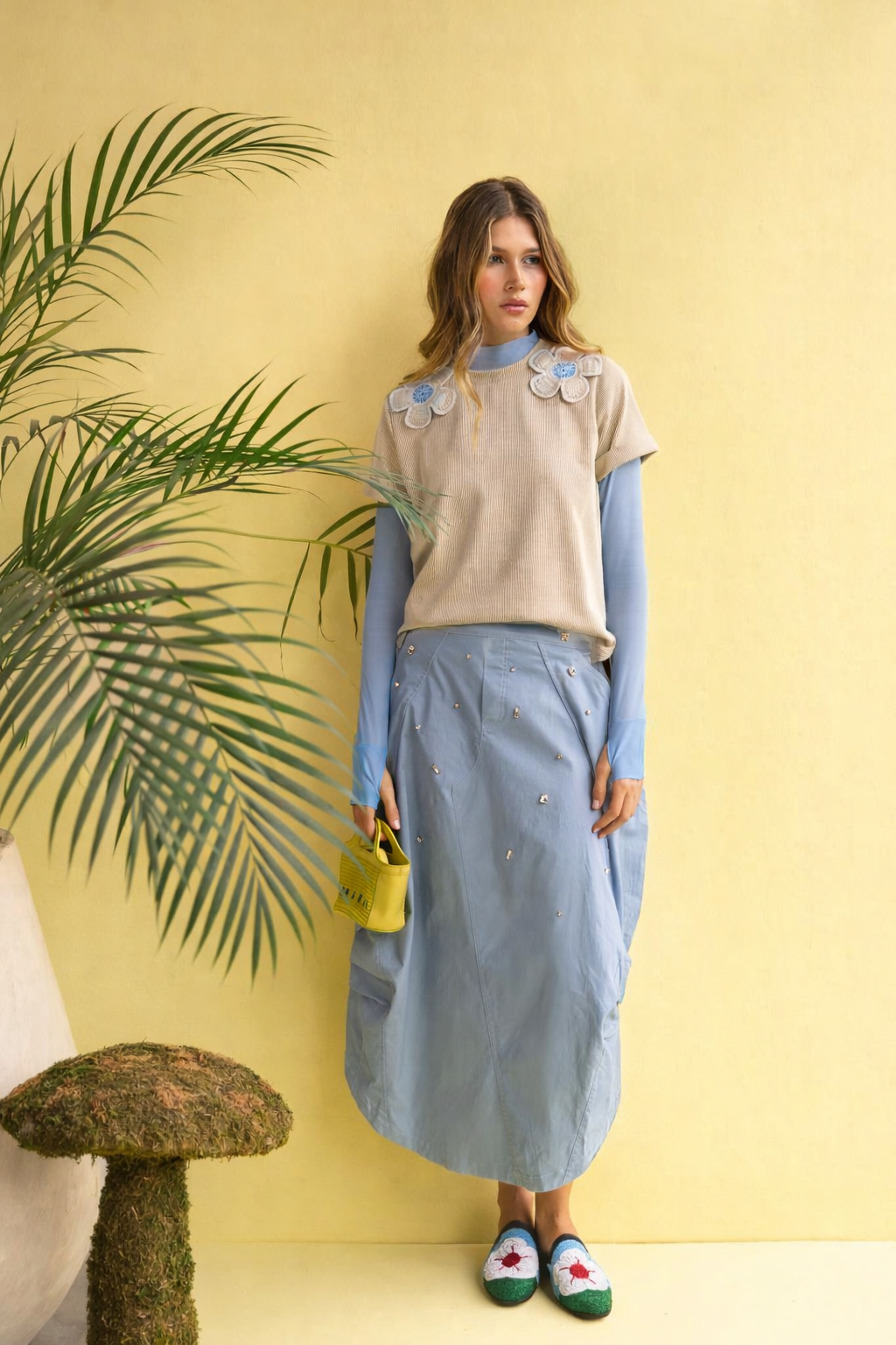 Top Daisy Sand