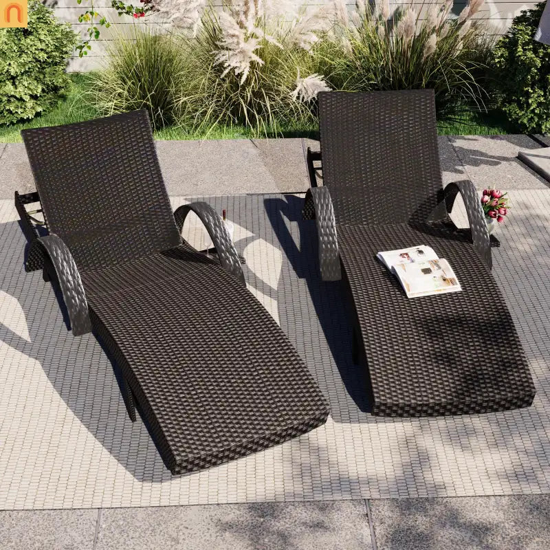 Wicker Chaise Lounge Dark Brown 5 Position Pull-Out Table