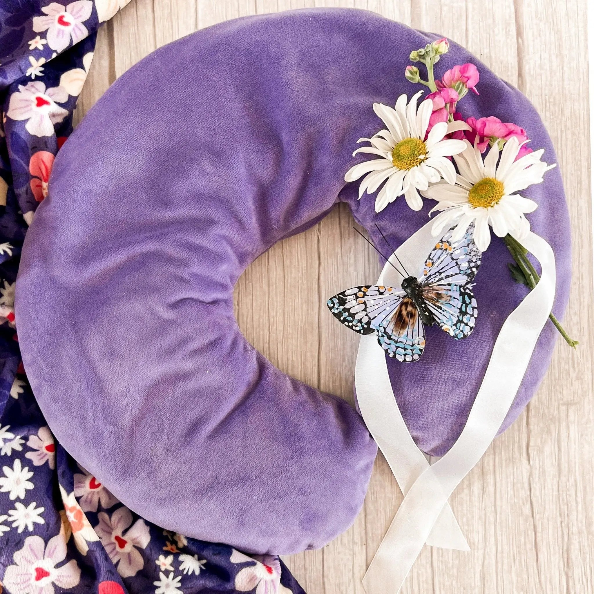 Cozy Lavender Neck Wrap — Lavender Gift