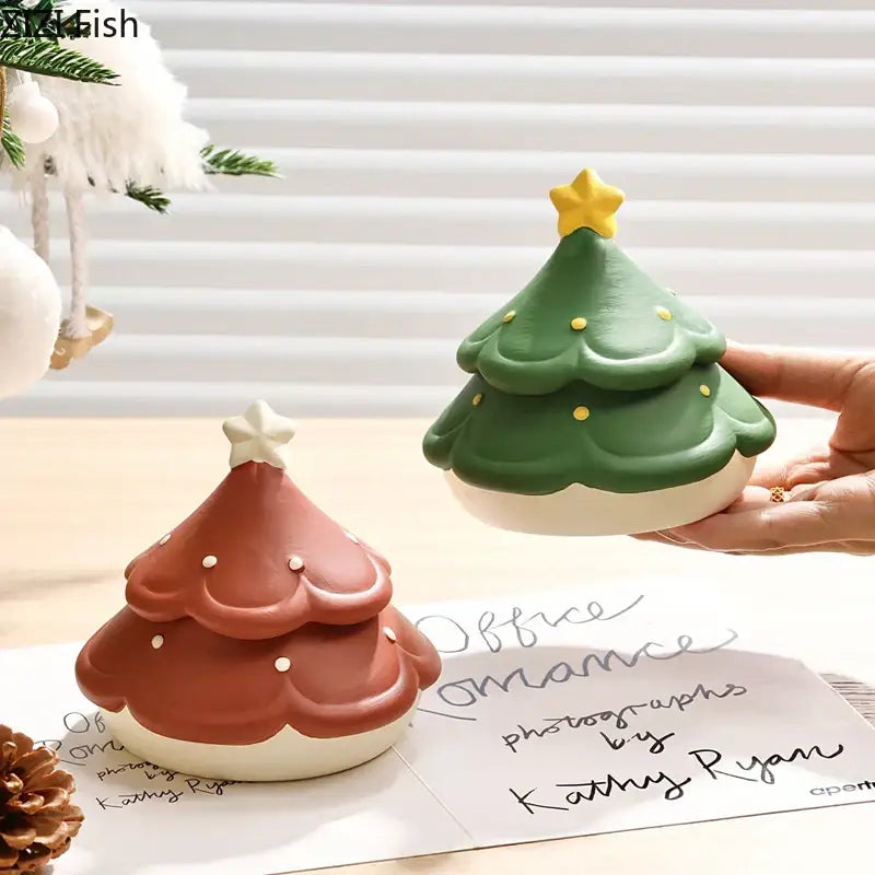 DecorBites™ Christmas Tree Ceramic Ashtray – Creative Office Desktop Weed Ash Tray Gift
