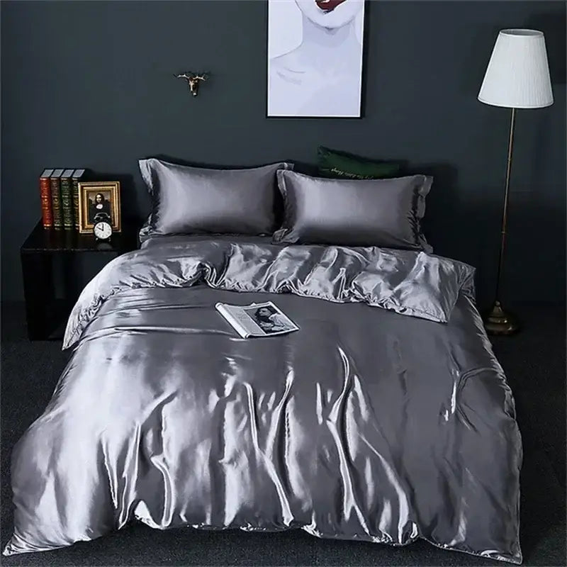 DecorBites™ Luxurious Mulberry Silk Queen Size Bedding Set
