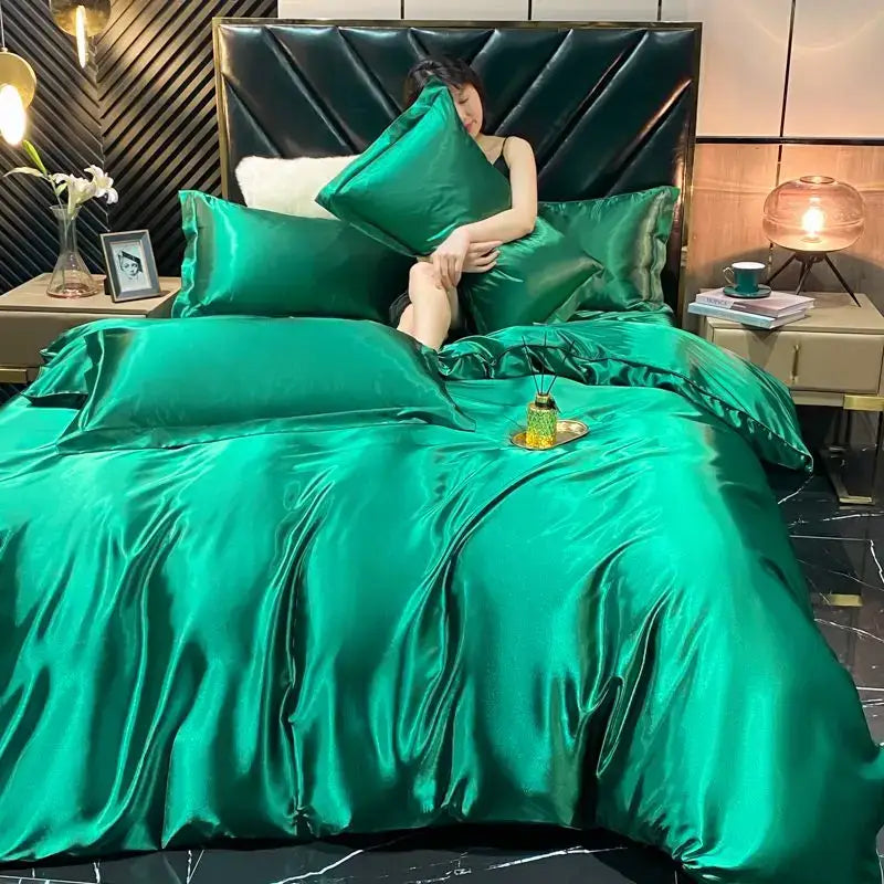 DecorBites™ Luxurious Rayon Silk Bedding Set - King Size