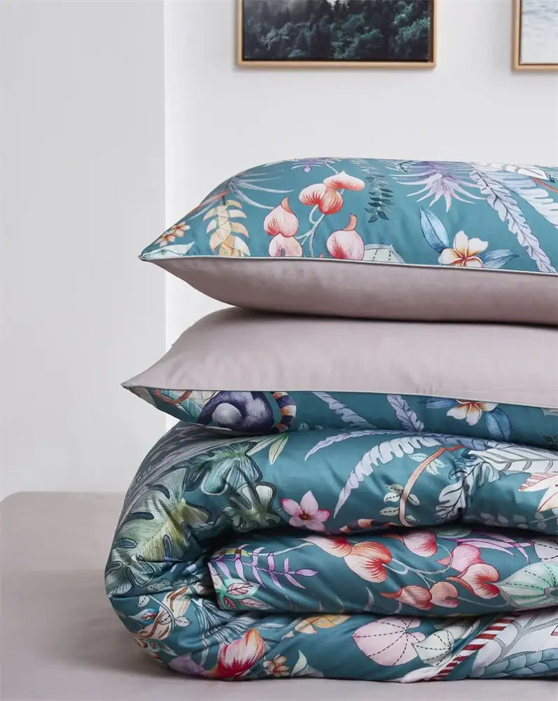 DecorBites™ Luxury Egyptian Cotton Bedding Set with Flamingo Leaf Pattern