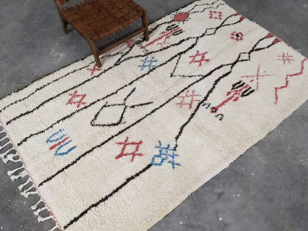 Moroccan handmade beige wool rug living room geometric patterns