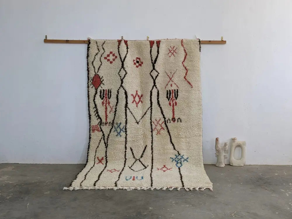 Moroccan handmade beige wool rug living room geometric patterns