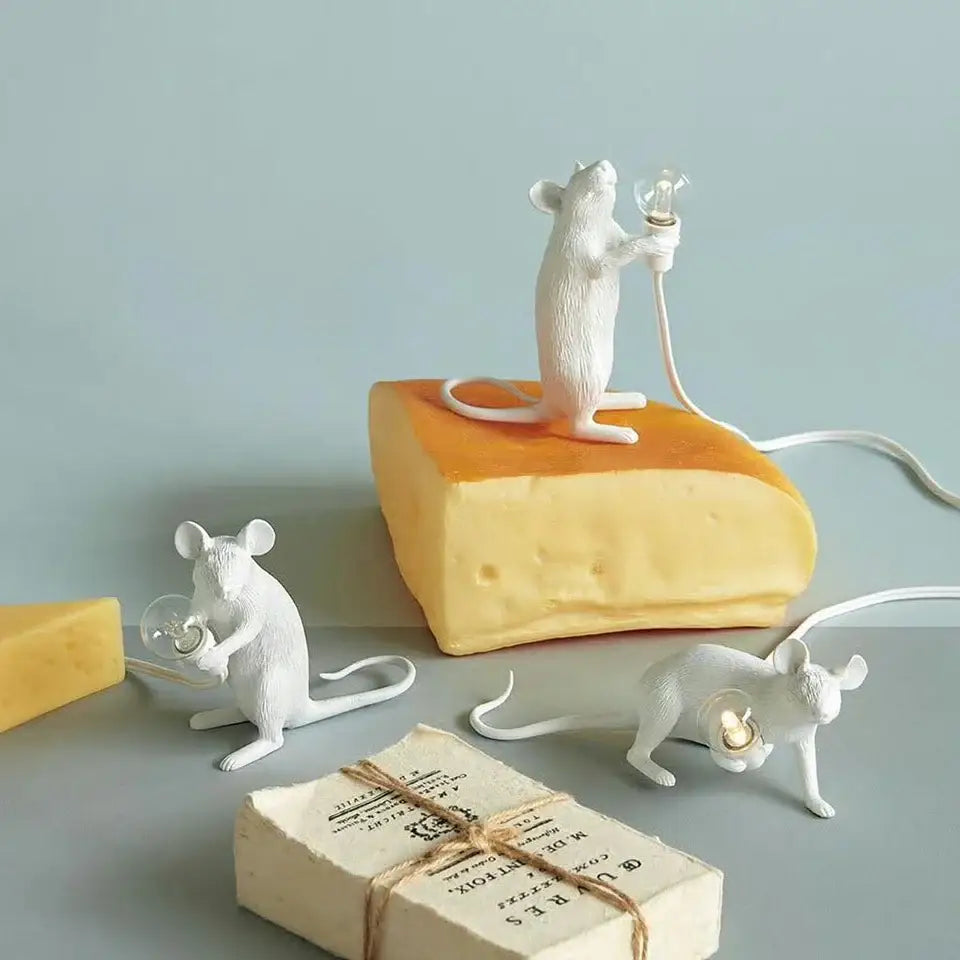 DecorBites™ Nordic Mouse LED Table Lamp