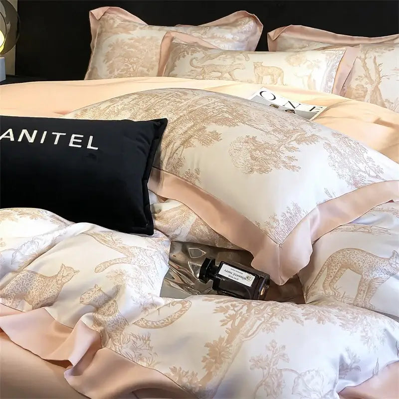DecorBites™ Silky Eucalyptus Fiber Bedding Set - Forest Leopard