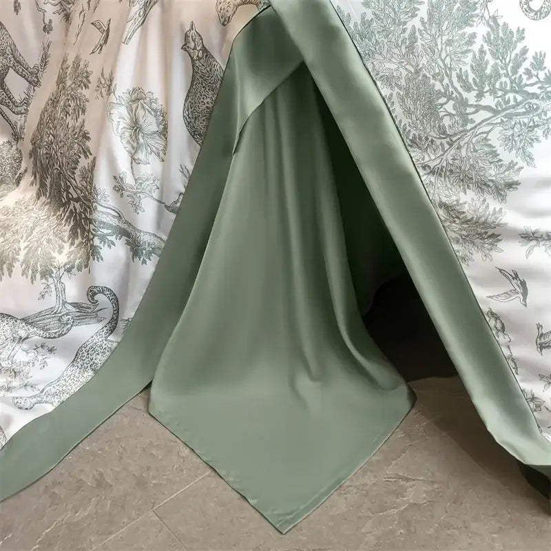 DecorBites™ Silky Eucalyptus Fiber Bedding Set - Forest Leopard