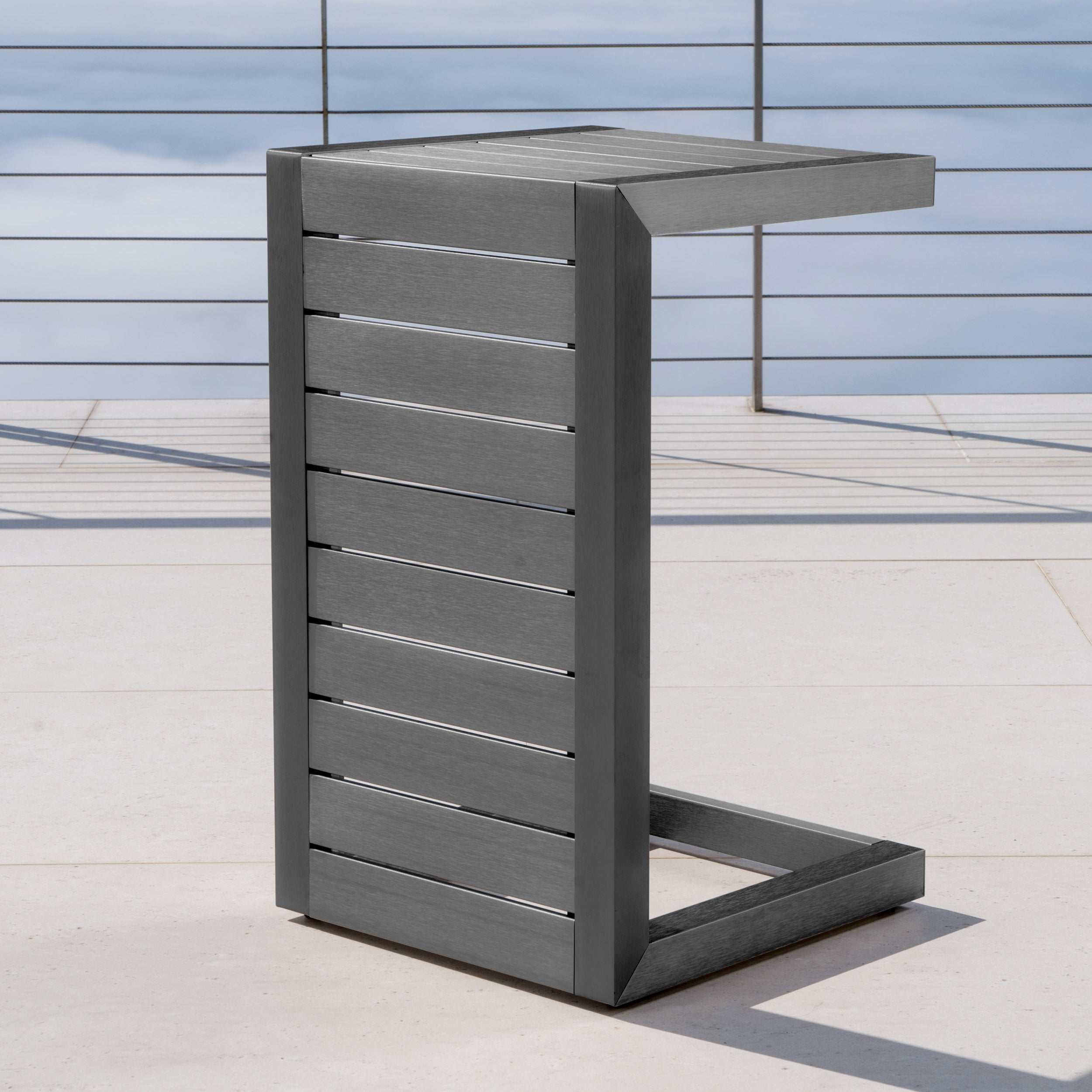 Outdoor C-Shape Side Table Aluminum Gray 14.5x15x24