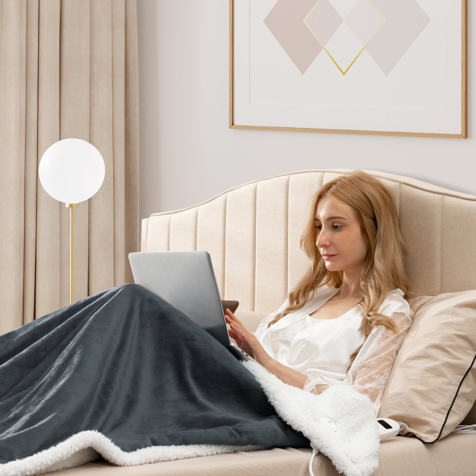 Electric Heated Blanket Throw Reversible Flannel and Sherpa Blanket