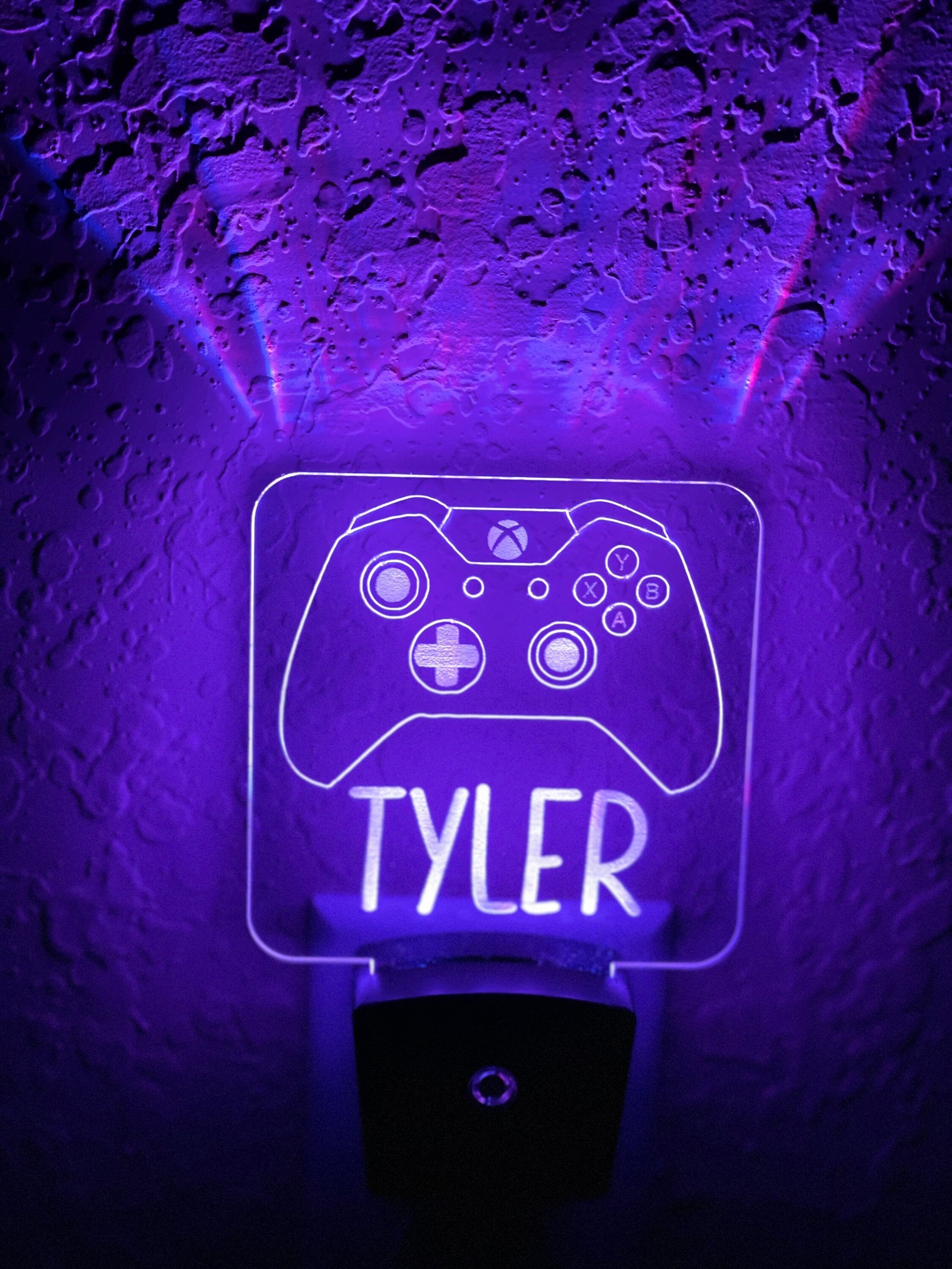 Personalized LED Xbox Controller Night Light | 7 Color Changing | Plug in Night Light | Name Light | Children's Night Light | Kids Light