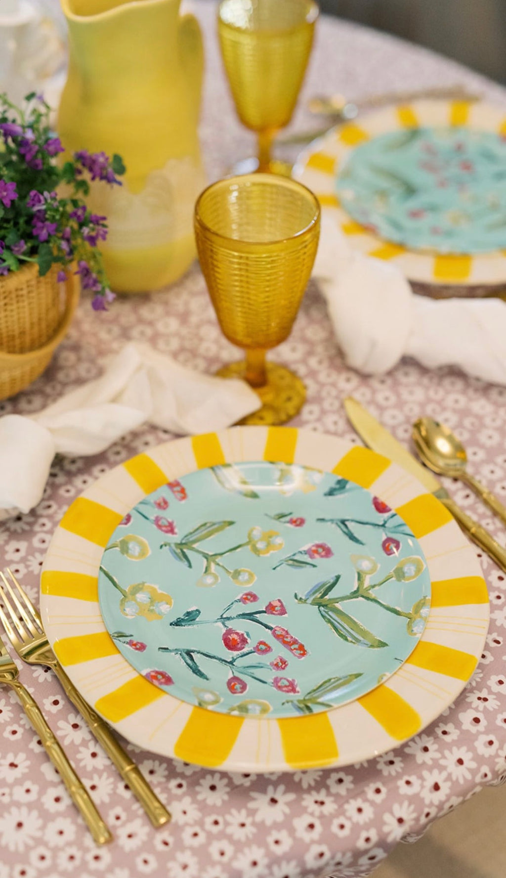 Set of Honeysuckle China Plates (Set of 2, 4 or 8)