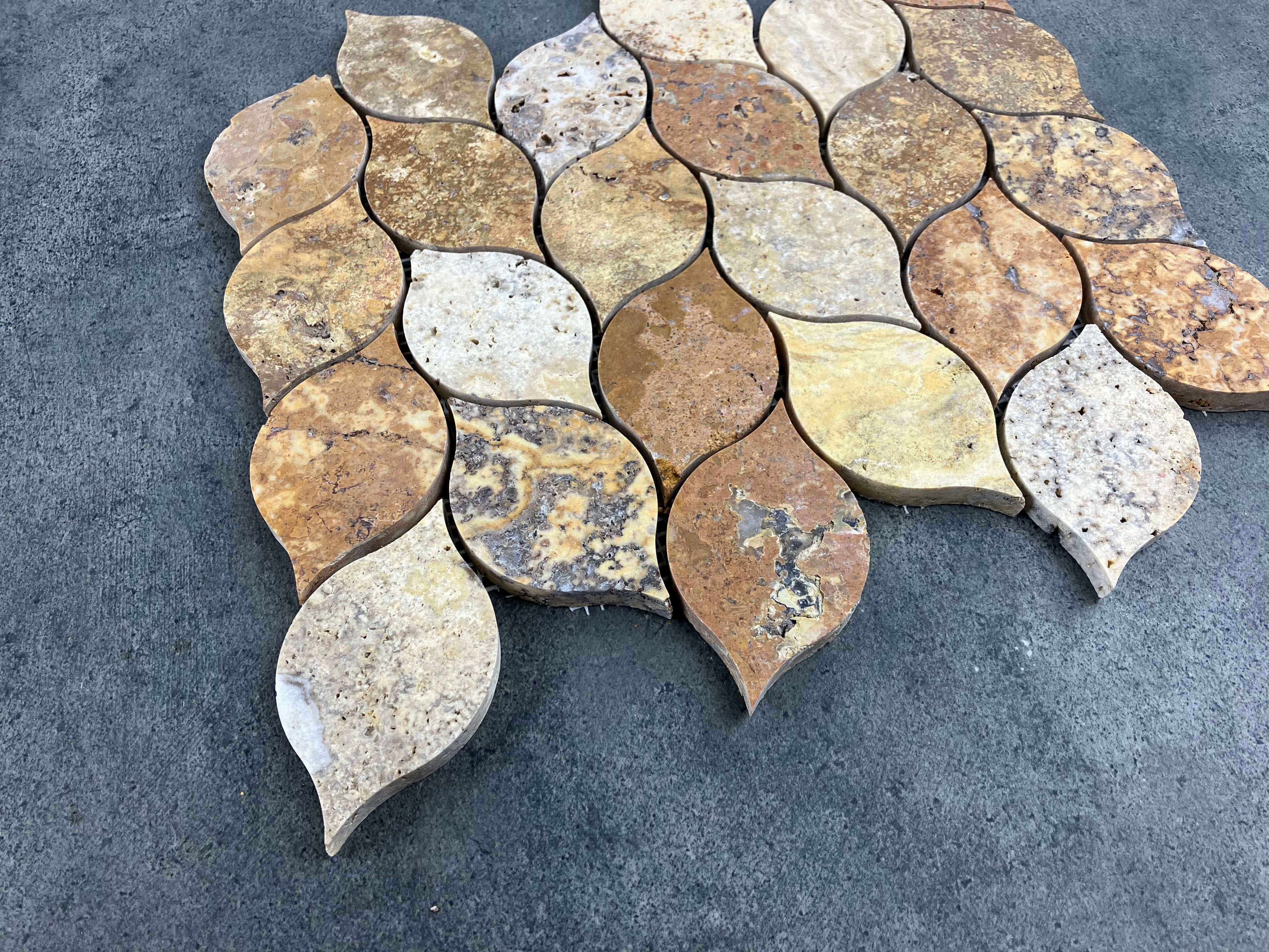 Scabos Travertine Leaf Design Mosaic Tile - Mesh Backed 12x12