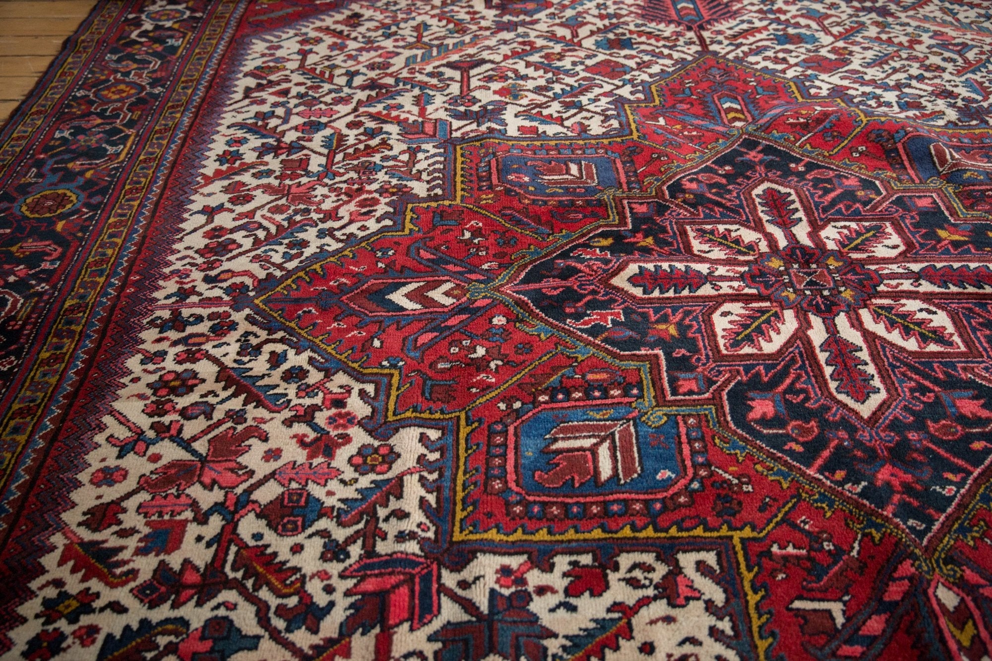 11.5x21.5 Vintage Mehrivan Carpet