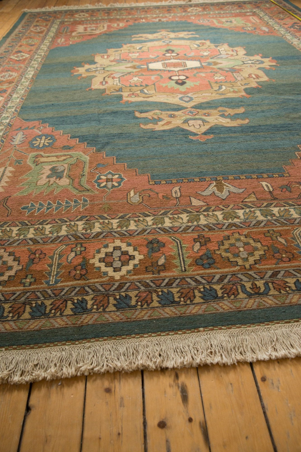 10x13.5 Vintage Serapi Indian Soumac Design Carpet