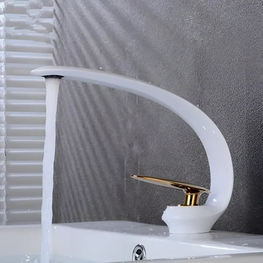 DecorBites™ Brushed Gold Basin Faucet - Single Handle Bathroom Sink Faucet