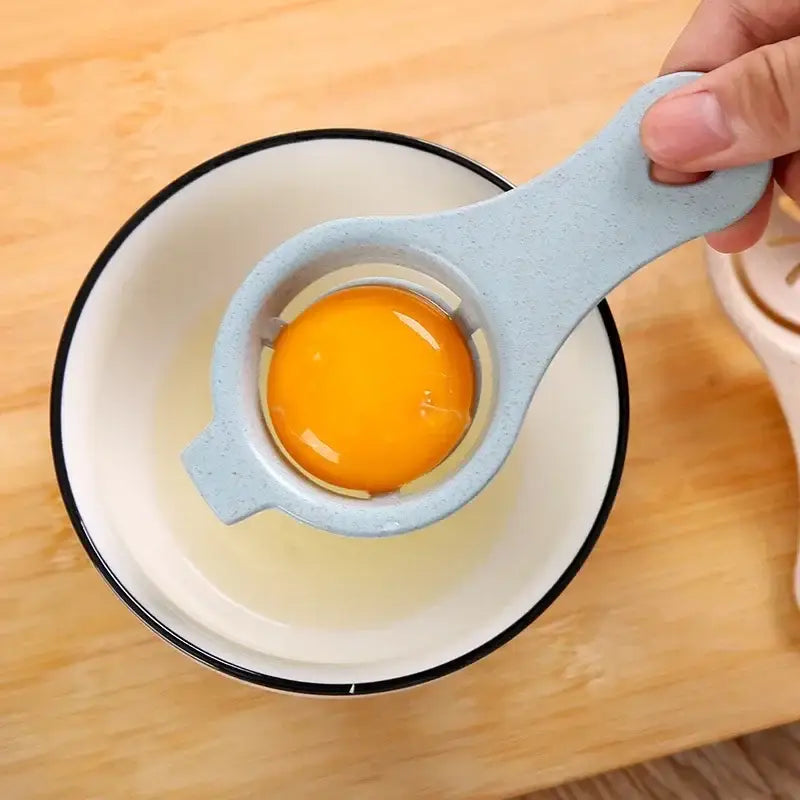 Pastel star perforated egg white separator kitchen utensil