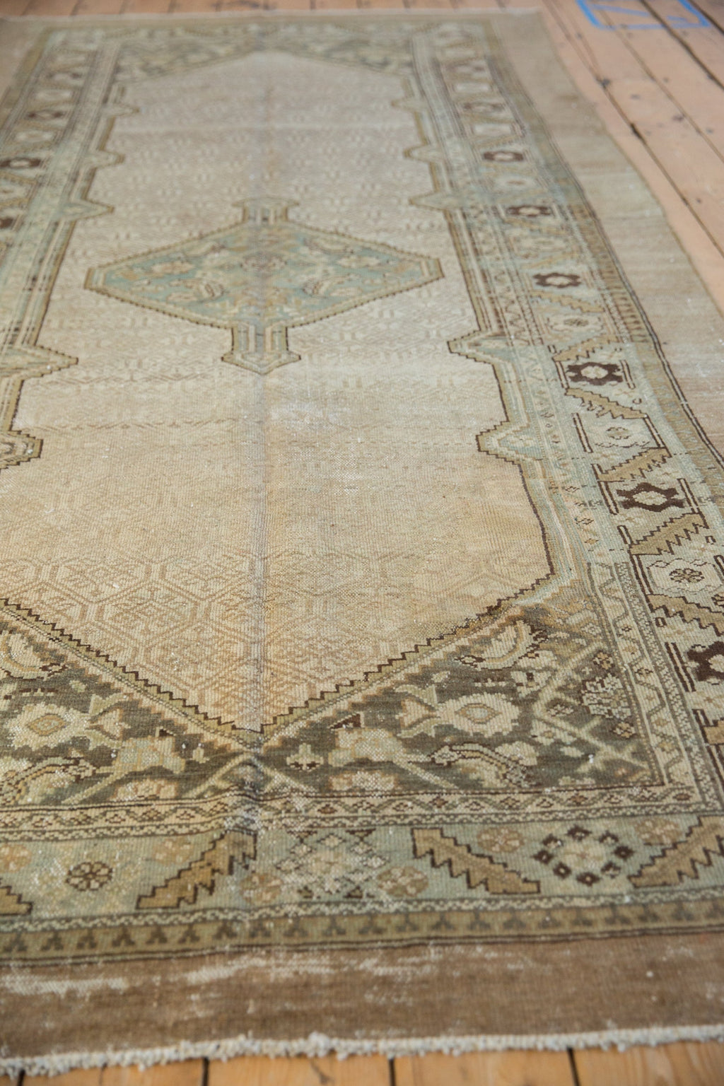 5x11 Vintage Distressed Serab Rug Runner