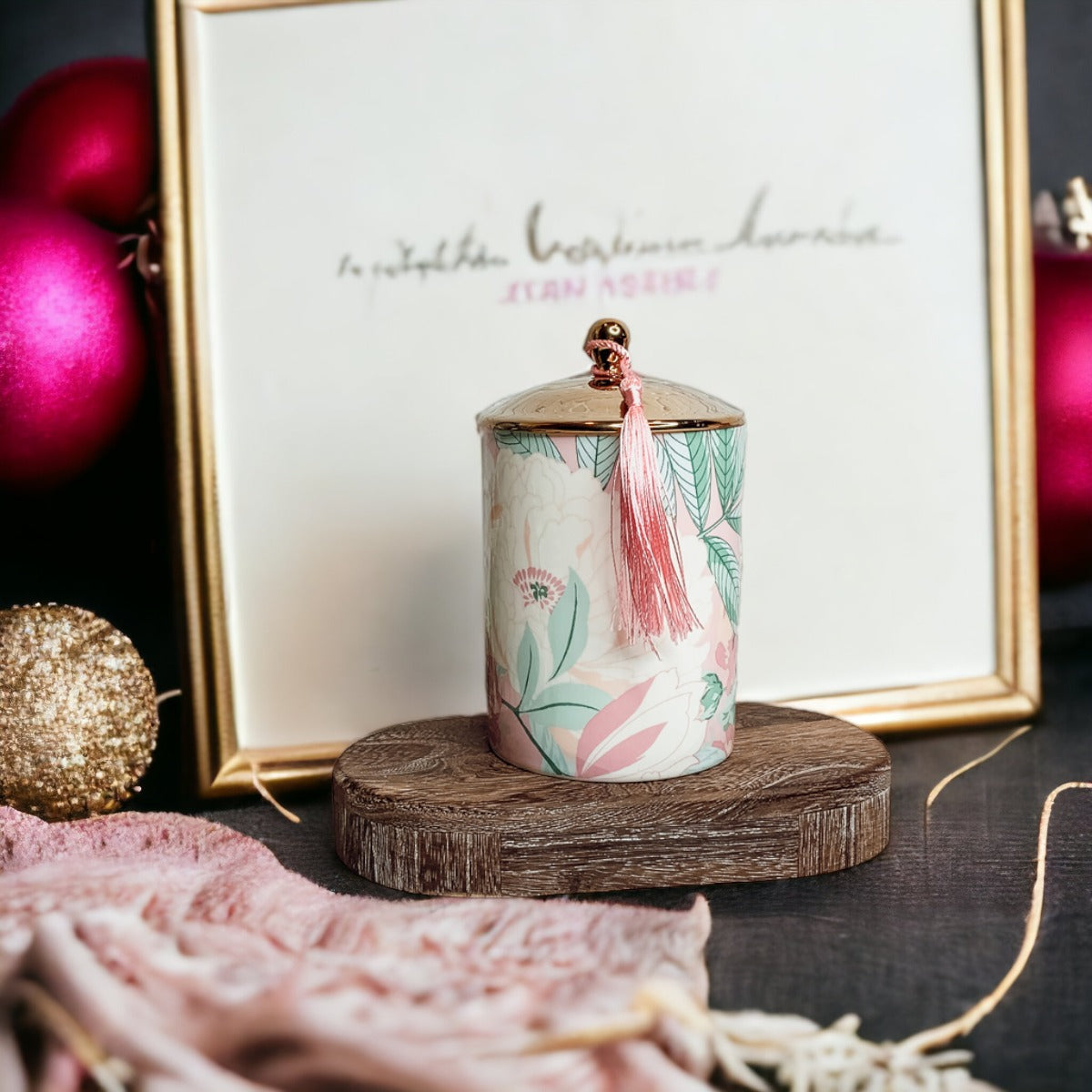 Vintage Floral Scented Soy Candle 10.6oz Porcelain Jar Gold Lid Gift Box