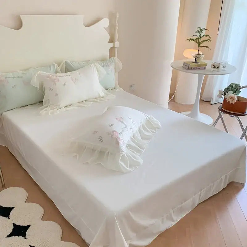 DecorBites™ 4Pcs Flowers Embroidery Princess Queen Bedding Set with Lace Ruffles